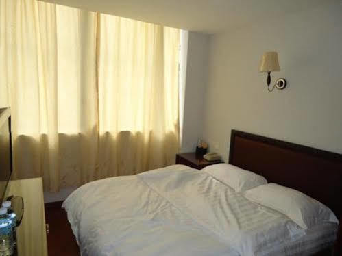 Aditya Hotel Куала-Лумпур Экстерьер фото
